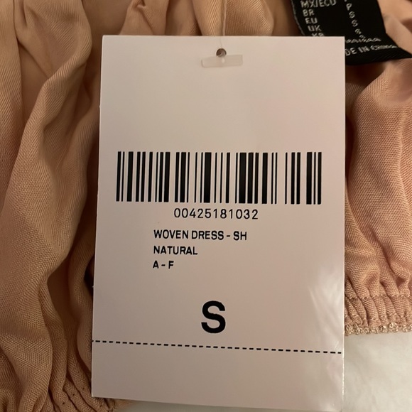 Cut-Out dress - Picture 2 of 2